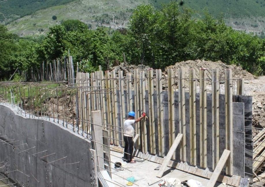 მედანის ადმინისტრაციულ ერთეულში საავტომობილო გზის 7 – კილომეტრიან მონაკვეთზე სარეაბილიტაციო სამუშაოები გრძელდება