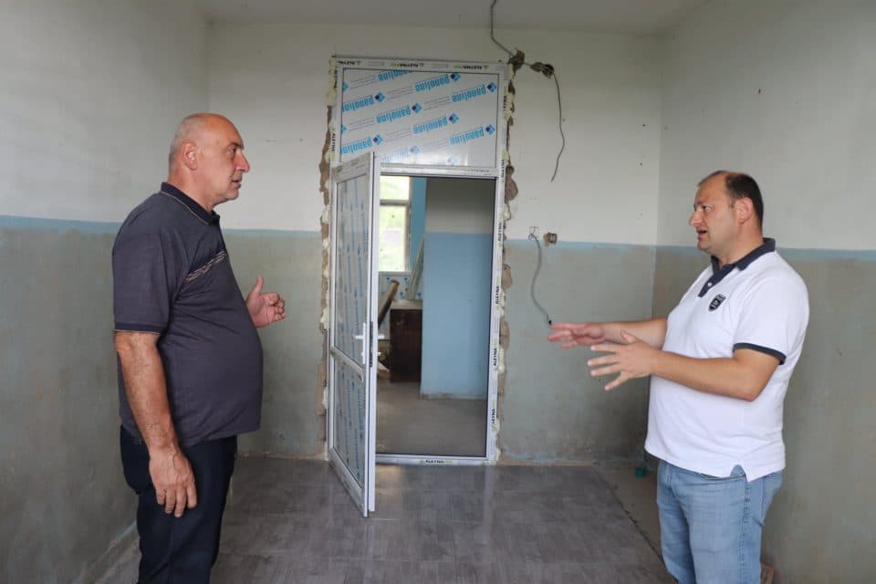 ახალ ხიბულაში სარეაბილიტაციო სამუშაოებს მერი გაეცნო