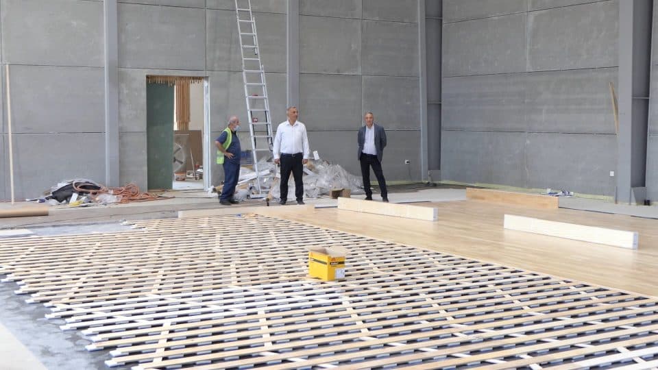 ფოთში მრავალფუნქციური სპორტული კომპლექსისა და საცურაო აუზის მშენებლობა სრულდება