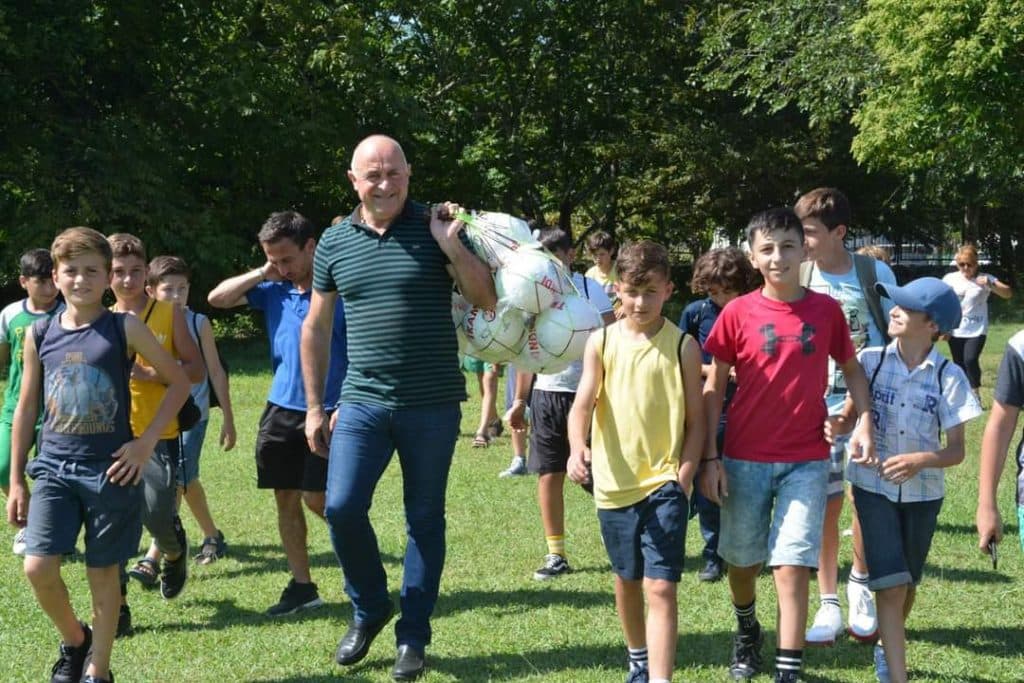 თეიმურაზ მალანია: ჯუმბერ იზორია ყურადღებიანი და მზრუნველია საკუთარი ხალხის მიმართ და სწორედ ამიტომ, საპასუხოდაც იმავეს იღებს - image 2