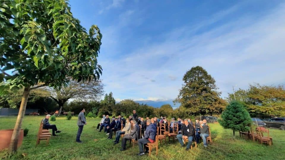 ალექსანდრე მოწერელია  წალენჯიხის მუნიციპალიტეტში ადგილობრივ ფერმერებს შეხვდა