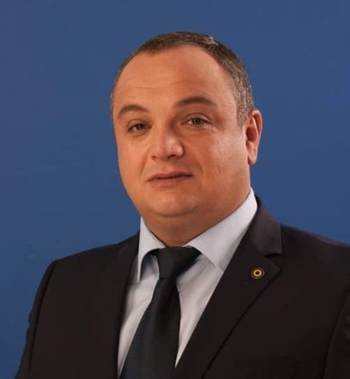 ედიშერ თოლორაია: მომეცა შესაძლებლობა მე-10-ე მოწვევის პარლამენტის წევრი ვიყო და ჩემი შესაძლებლობების მაქსიმუმი ჩვენი ქვეყნის უკეთესი მომავლისთვის გამოვიყენო