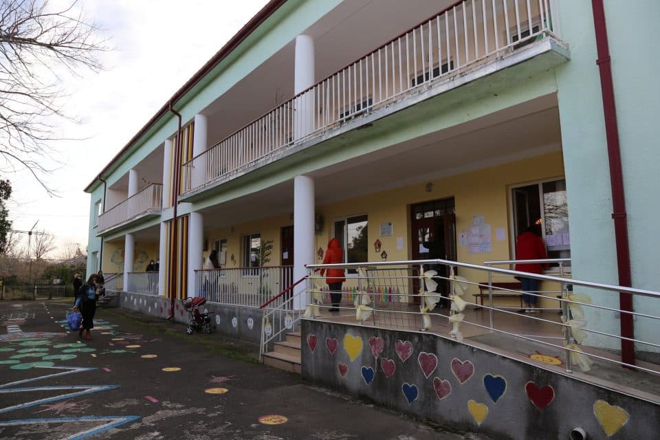 ხობის მუნიციპალიტეტის საბავშვო ბაღებში კვების პროდუქტების გაცემა დაიწყო