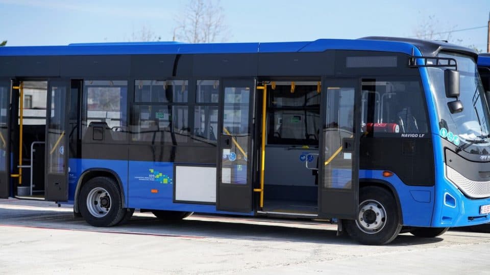 ფოთს ახალი მუნიციპალური ავტობუსები გადაეცა