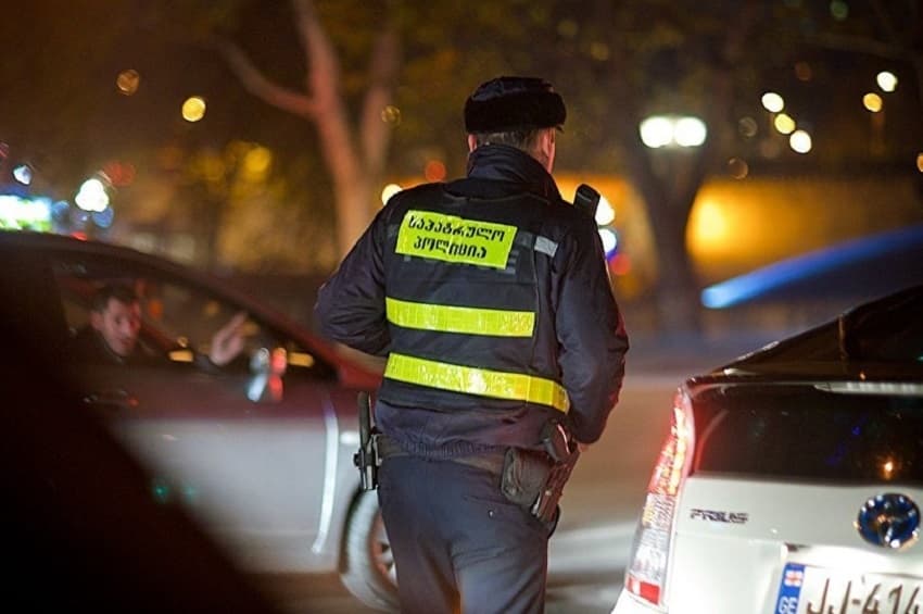 სენაკის მუნიციპალიტეტის სოფელ კოტიანეთში ახალგაზრდა მამაკაცი ყელგამოჭრილი იპოვეს