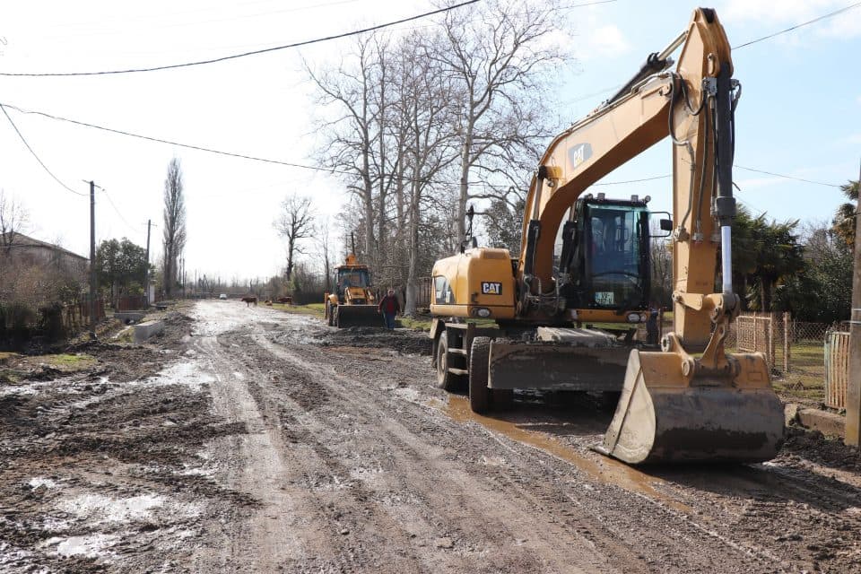 ახალსოფელი – შუა ხორგის დამაკავშირებელი გზის რეაბილიტაცია მიმდინარეობს