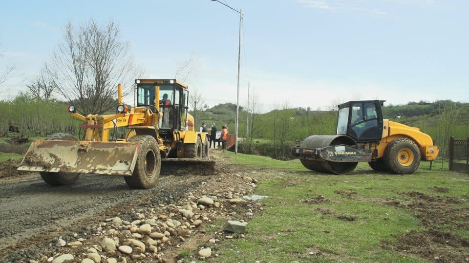 ყულიშკარში საავტომობილო გზის რეაბილიტაცია მიმდინარეობს