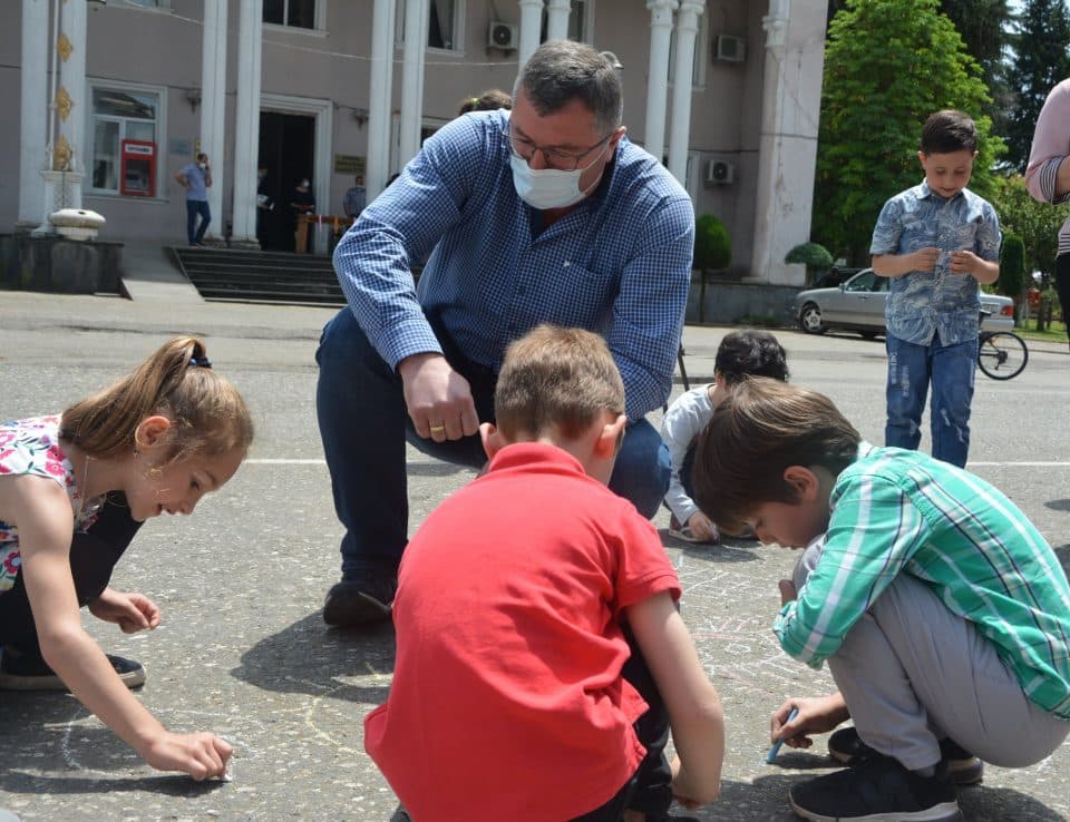 ჩხოროწყუში ბავშვთა საერთაშორისო დღე აღნიშნეს