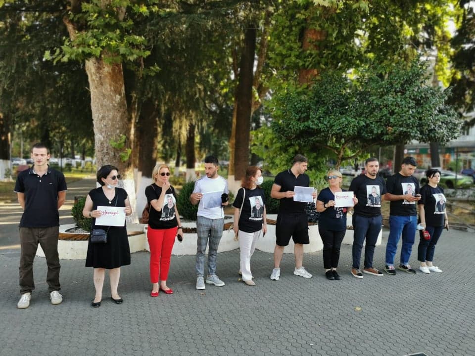 „ლექსოსთვის”, „დაისაჯოს ყველა დამნაშავე” -ჟურნალისტების მორიგი აქცია ზუგდიდში