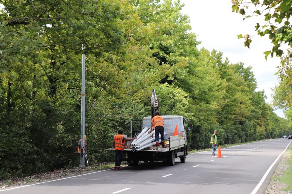ხობში გარე განათების მოწყობა მიმდინარეობს