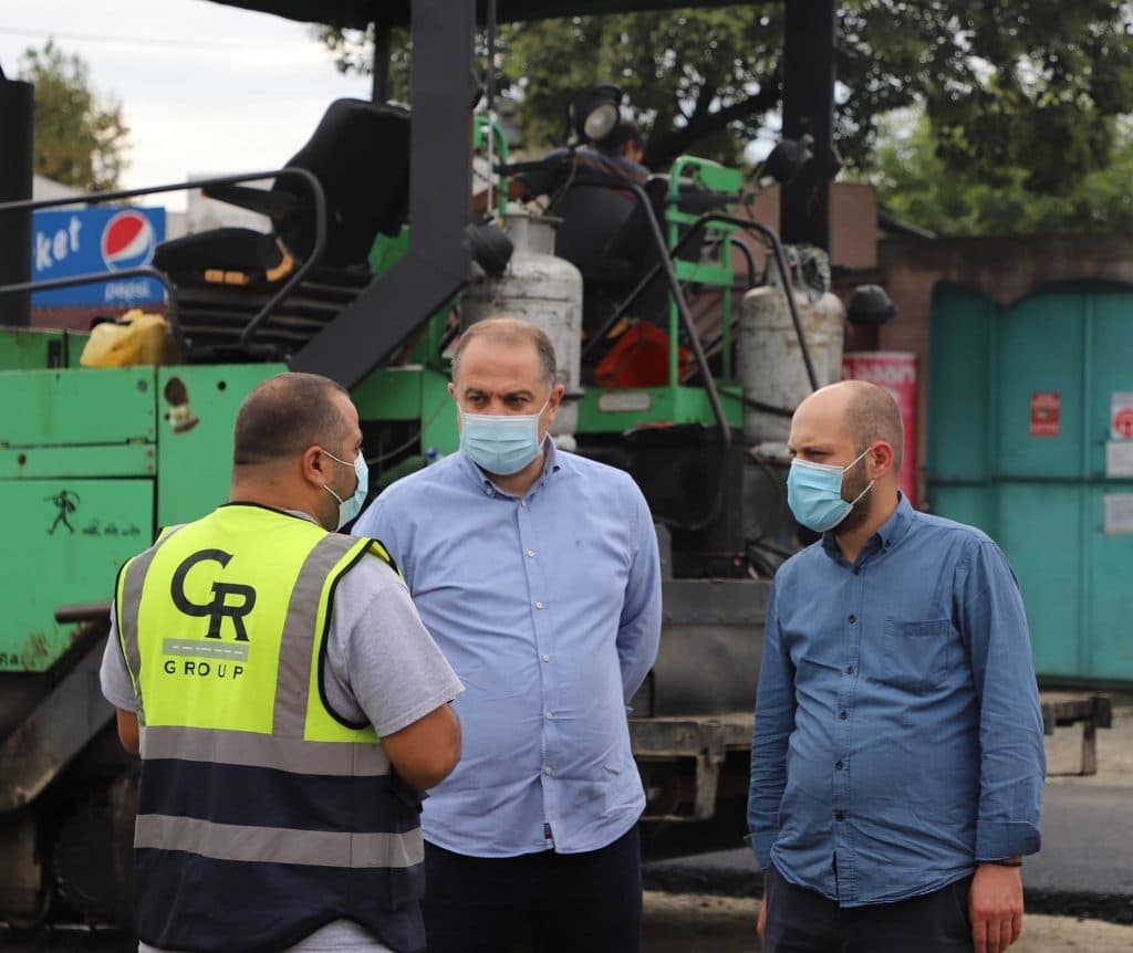 ზუგდიდში მერაბ კოსტავას ქუჩის სარეაბილიტაციო სამუშაოები დასრულების ეტაპზეა - image 2