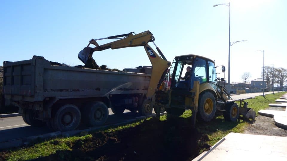 ფოთში კუნძულის სანაპირო ზოლის სარეაბილიტაციო სამუშაოები მიმდინარეობს