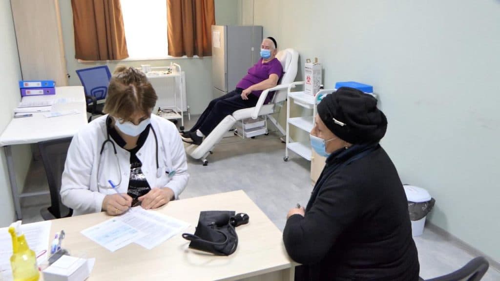 ფოთში ვაქცინაციის მსურველთა რაოდენობა გაზრდილია - image 2