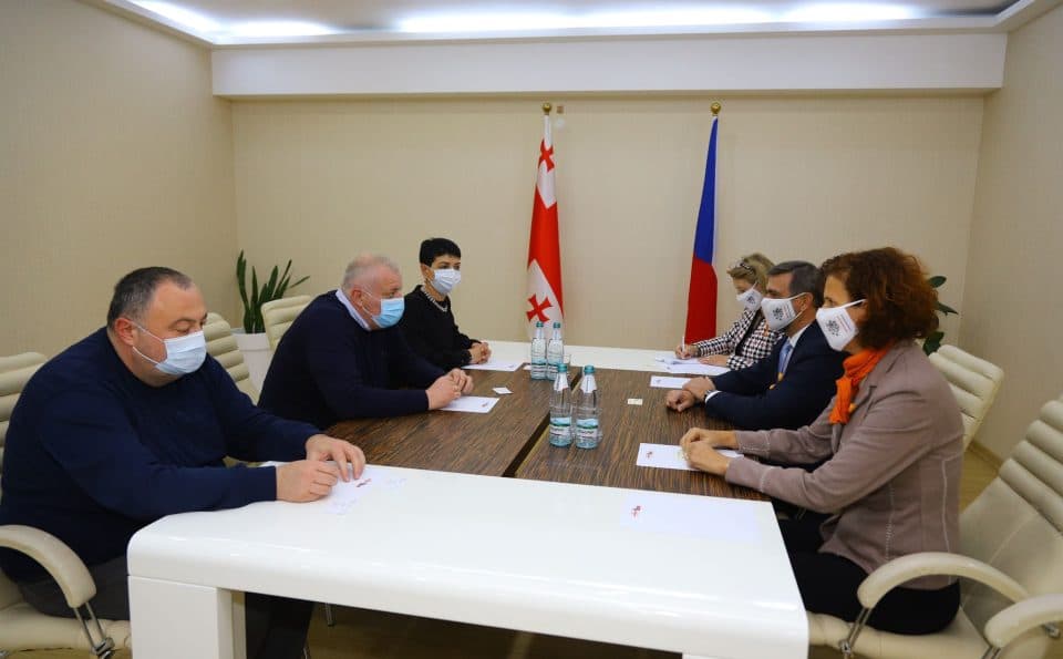 სამეგრელო-ზემო სვანეთის სახელმწიფო რწმუნებული ჩეხეთის ელჩს შეხვდა