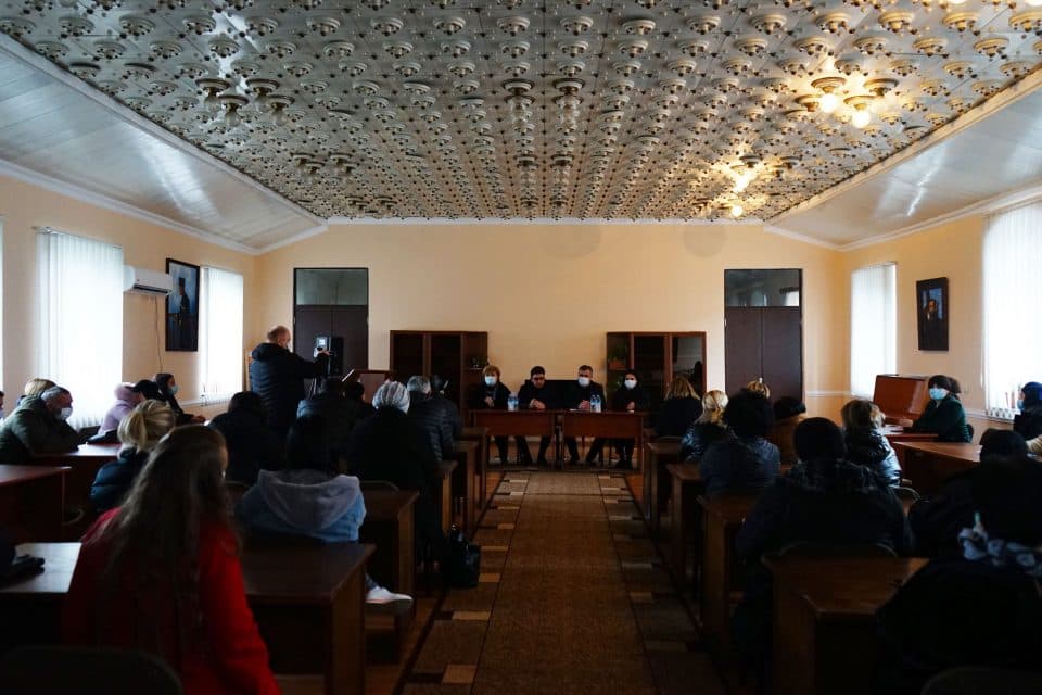 საყოველთაო ვაქცინაციის კამპანიის ფარგლებში ფოთში ადგილობრივ მოსახლეობასთან შეხვედრა გაიმართა