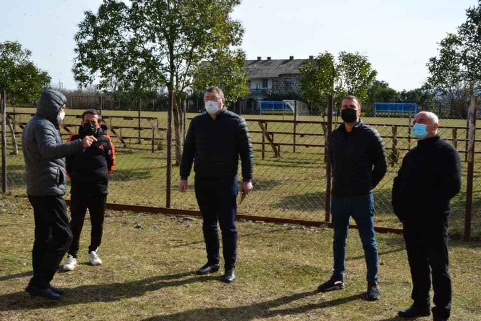 ჩხოროწყუს მერი ლესიჭინესი არსებული საფეხბურთო გუნდის წარმომადგენლებს შეხვდა