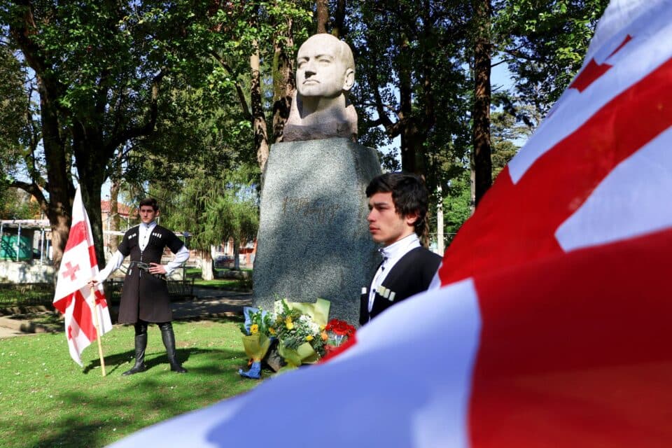 ჟიული შარტავას მშობლიურ სენაკში გმირის ხსოვნას პატივი მიაგეს