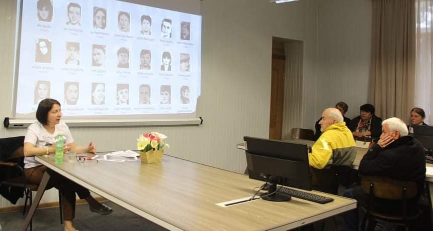 9 აპრილის ტრაგედიასთან დაკავშირებით, წალენჯიხის მთავარი ბიბლიოთეკის დარბაზში თემატური საჯარო ლექცია გაიმართა