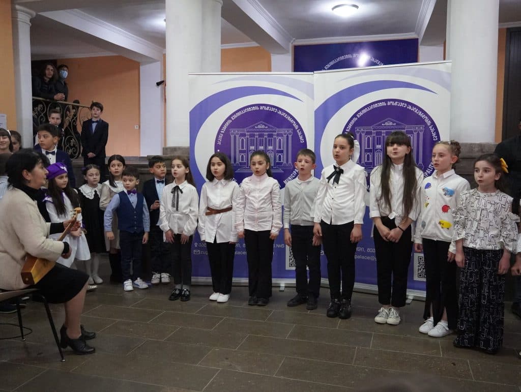 ზუგდიდში,‘’მოსწავლე-ახალგაზრდობის დღეები 2022″ დაიწყო - image 2