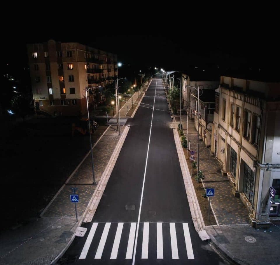 ფოთში, წმინდა ნინოს ქუჩაზე გზის რეაბილიტაციის სამუშაოები დასრულდა