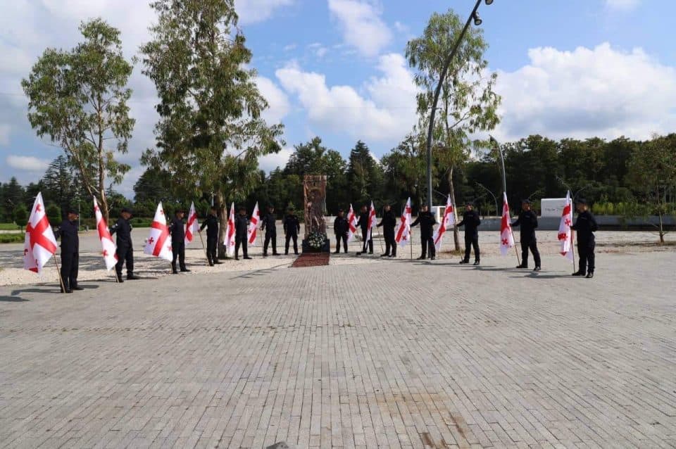 ზუგდიდში 8 აგვისტოს დაღუპულთა ხსოვნას პატივი მიაგეს