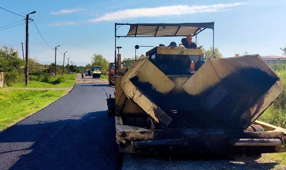 ყულევის ადმინისტრაციულ ერთეულში გზის რეაბილიტაციის მეორე ეტაპი მიმდინარეობს