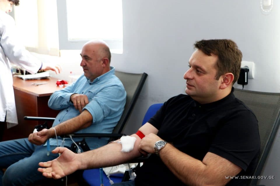სენაკის მერი სისხლის დონაციის აქციაში ჩაერთო