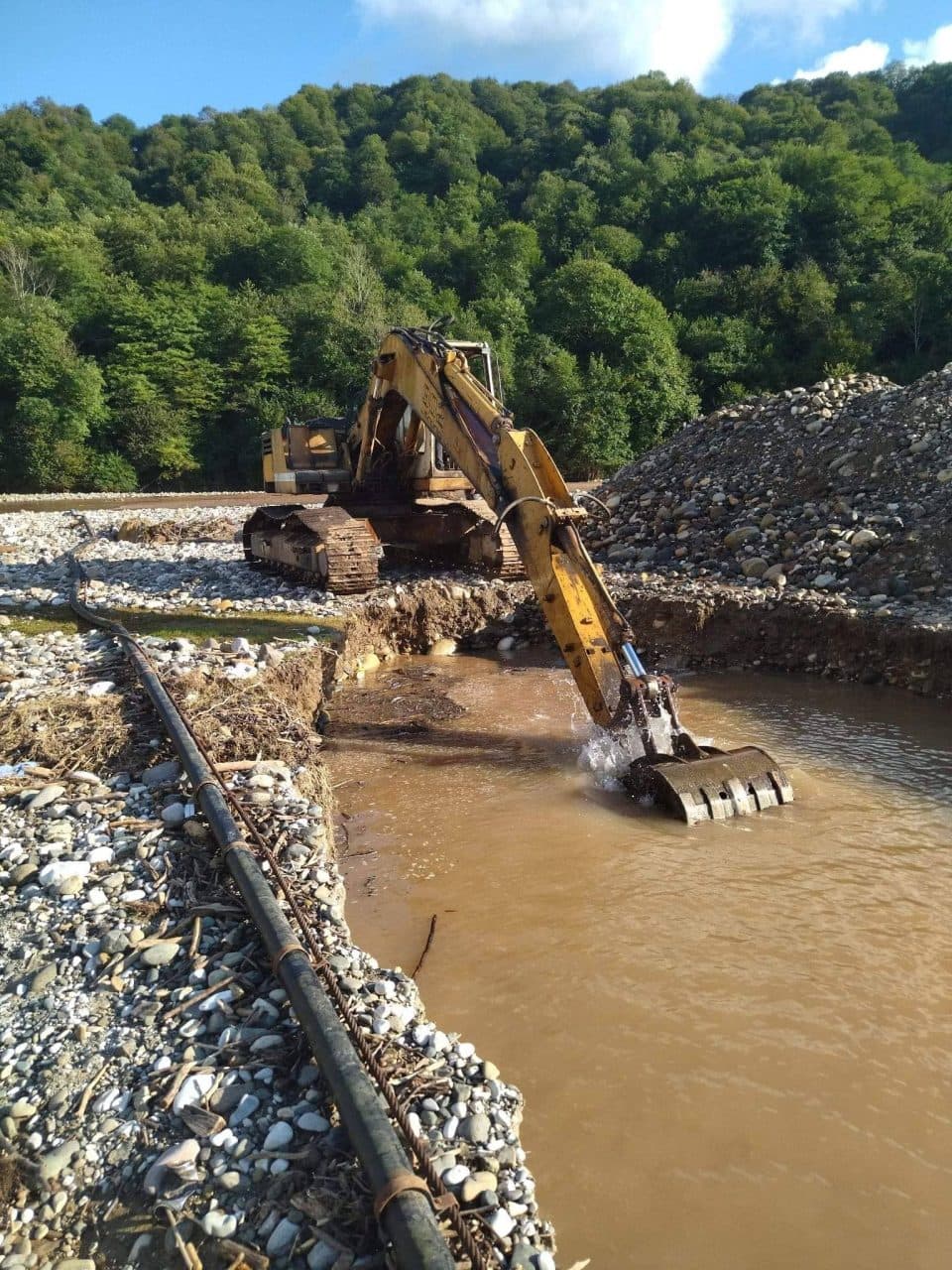 ობუჯში წყალმომარაგების სამუშაოები მიმდინარეობს