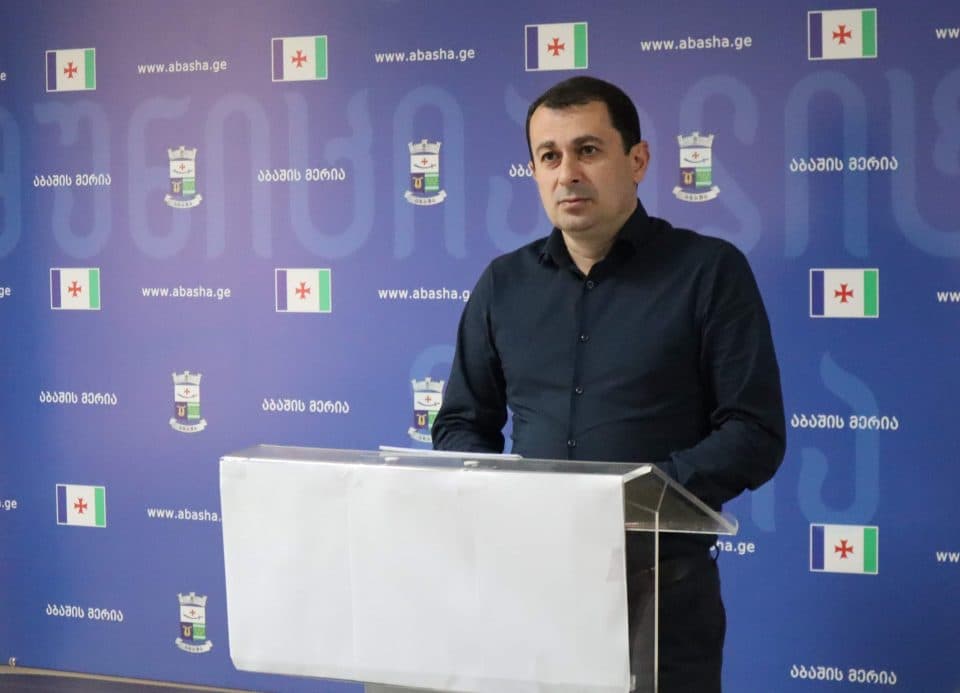 აბაშის მუნიციპალიტეტის მერი გაწეული საქმიანობის ანგარიშით წარდგა