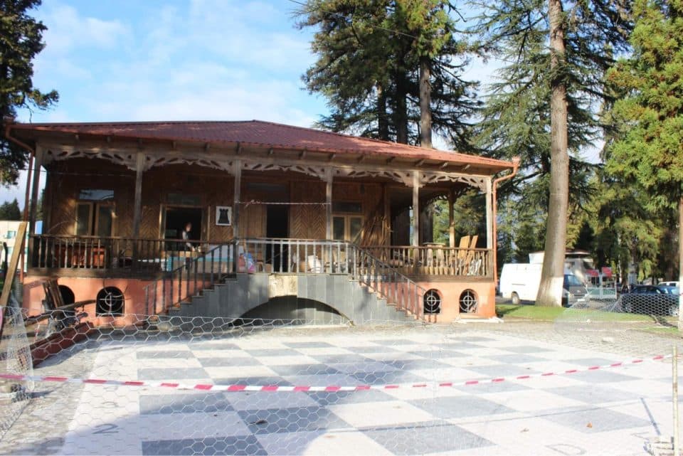 წალენჯიხაში ჭადრაკის სახლს რეაბილიტაცია უტარდება