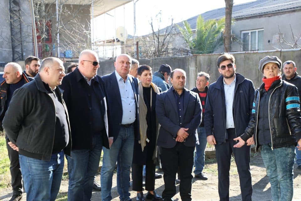 ცენტრალური ხელისუფლების წარმომადგენლები სამეგრელოში სტიქიის მიყენებულ ზარალს ადგილზე გაეცნენ