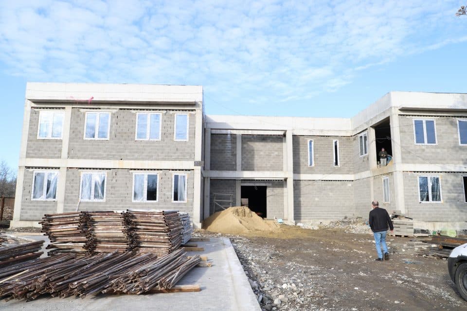 მარტვილის სოფელ ბანძაში 100 ბავშვზე გათვლილი ახალი ბაღი შენდება