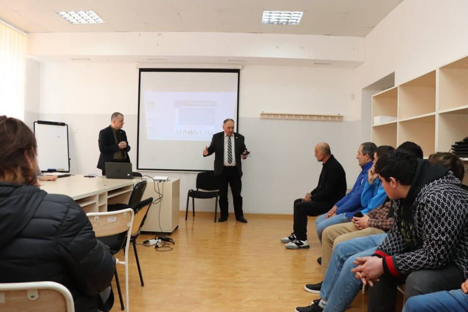 ხობის მუნიციპალიტეტის მერიის ინიციატივით ფემიციდის თემაზე შეხვედრები ჩატარდა