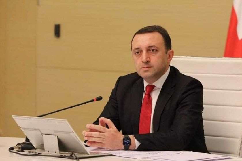 ირაკლი ღარიბაშვილი: მივმართავ სტუდენტებს – გიყენებენ, გატყუებენ პოლიტიკურად ხელმოცარული, გაკოტრებული ადამიანები, რომ „ქართულ ოცნებას“ არ უნდა ევროპული გზა