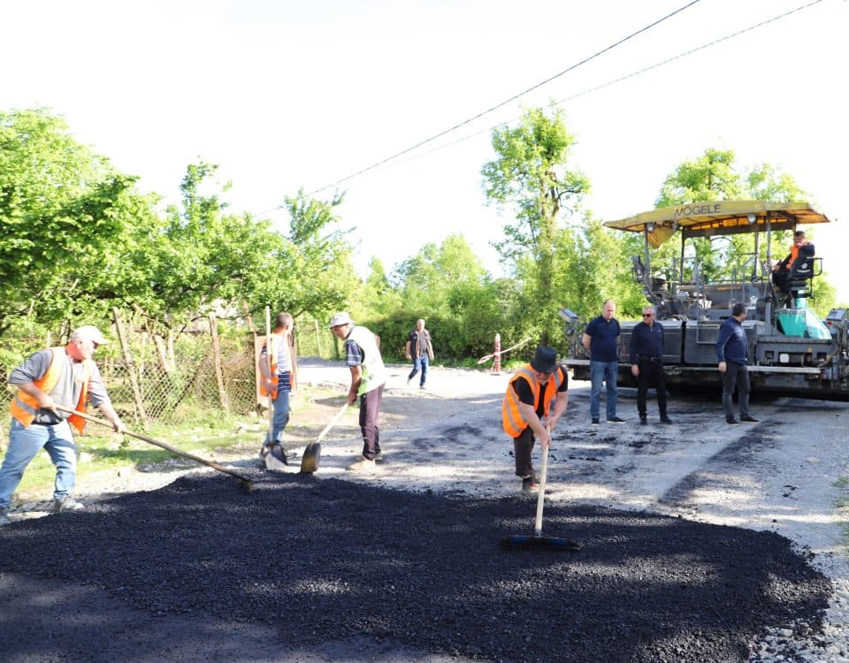 მარტვილში გზების რეაბილიტაცია მიმდინარეობს