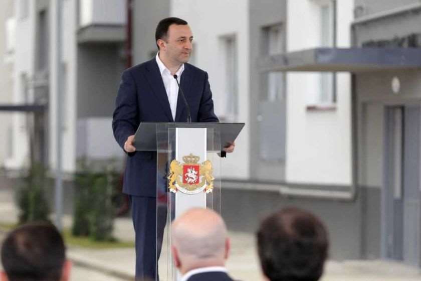 ირაკლი ღარიბაშვილი: 2012 წელს ბიუჯეტი, რომელიც გათვალისწინებული იყო დევნილებისთვის, 25 მილიონ ლარს შეადგენდა. წელს დევნილების მიმართულებით გამოყოფილი ბიუჯეტი 233 მილიონი ლარია