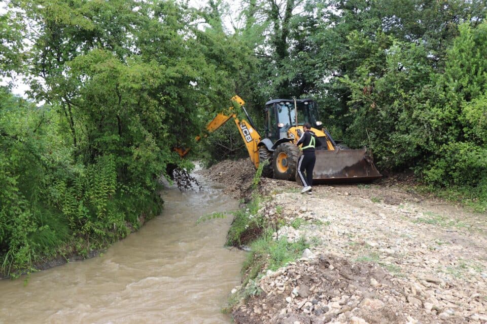 ხობის მუნიციპალიტეტში წყალდიდობის საპრევენციო სამუშაოები მიმდინარეობს
