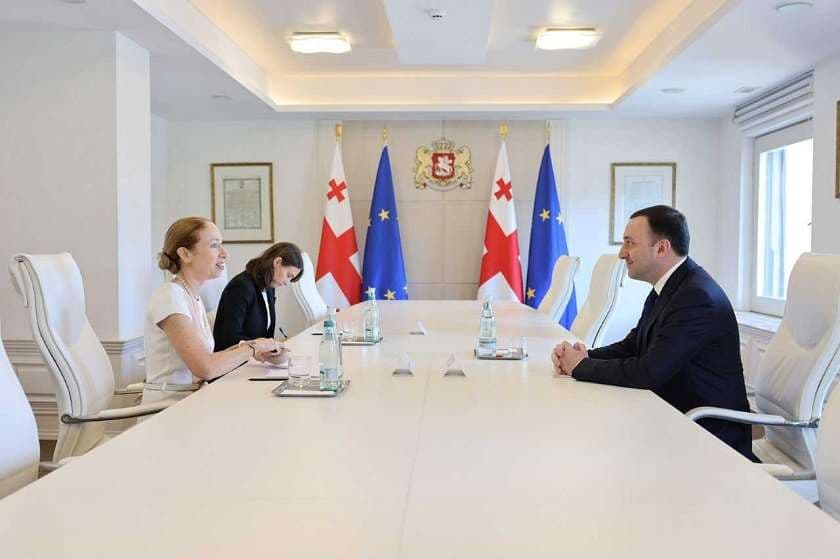 პრემიერ-მინისტრმა კელი დეგნანთან გამოსამშვიდობებელი შეხვედრა გამართა