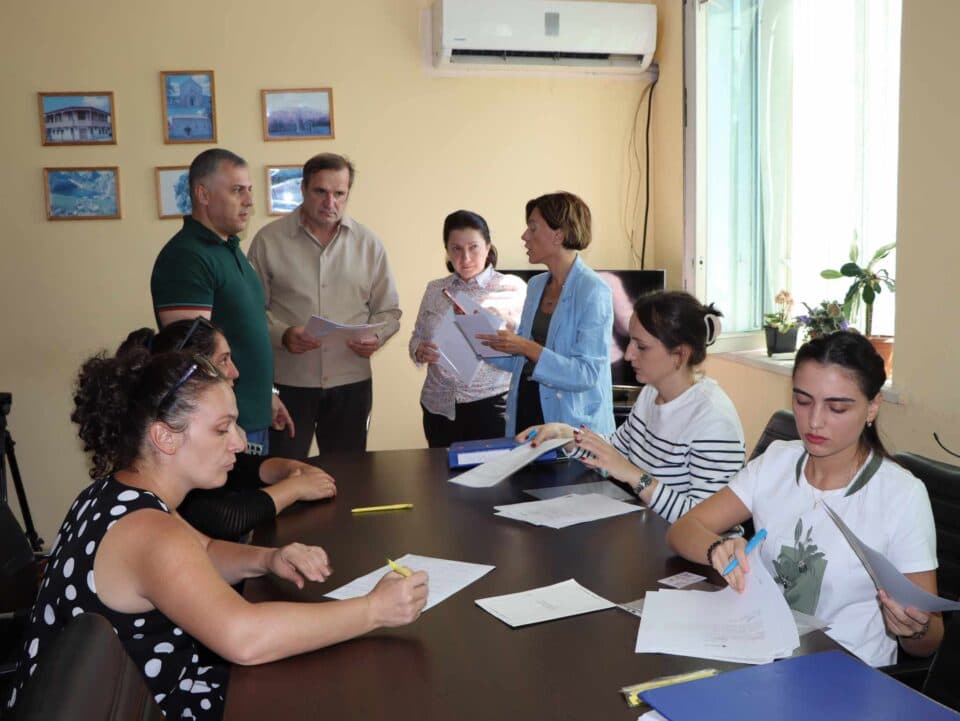 წალენჯიხა პირველკლასელთა კვებითი უზრუნველყოფის პროგრამას აგრძელებს