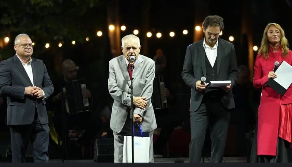 ზუგდიდობის ფარგლებში ზუგდიდის საპატიო მოქალაქეები და საპატიო ზუგდიდელები გამოაბლინეს – ვინ მიიღო ტიტული ნახეთ სტატიაში - image 2