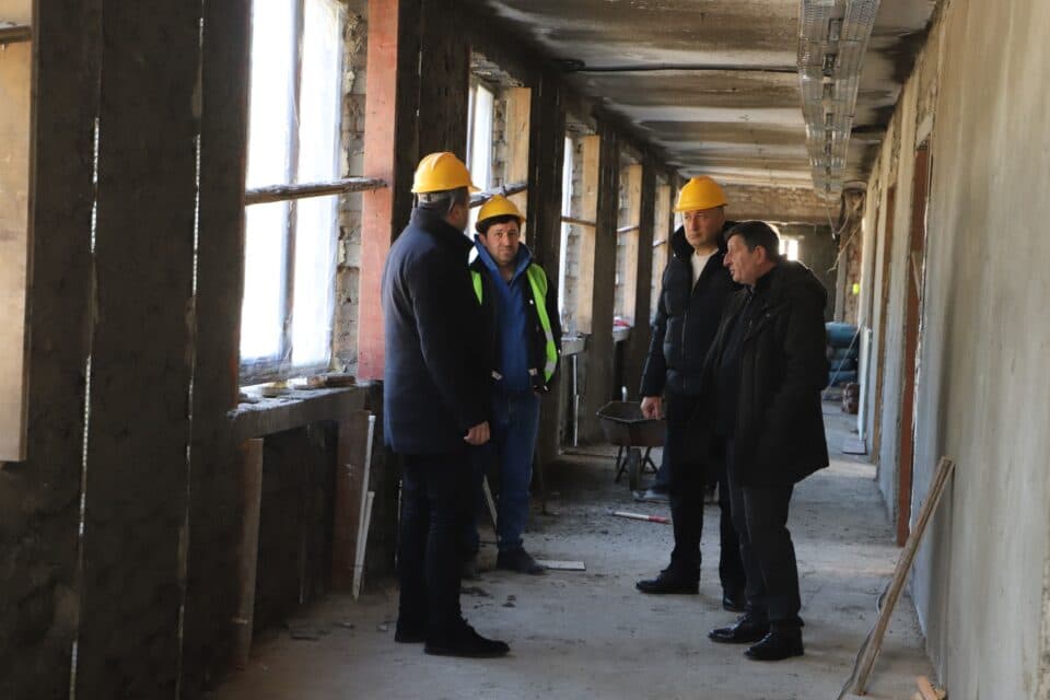 მარტვილის მუნიციპალიტეტში საჯარო სკოლების სარეაბილიტაციო სამუშაოები მიმდინარეობს