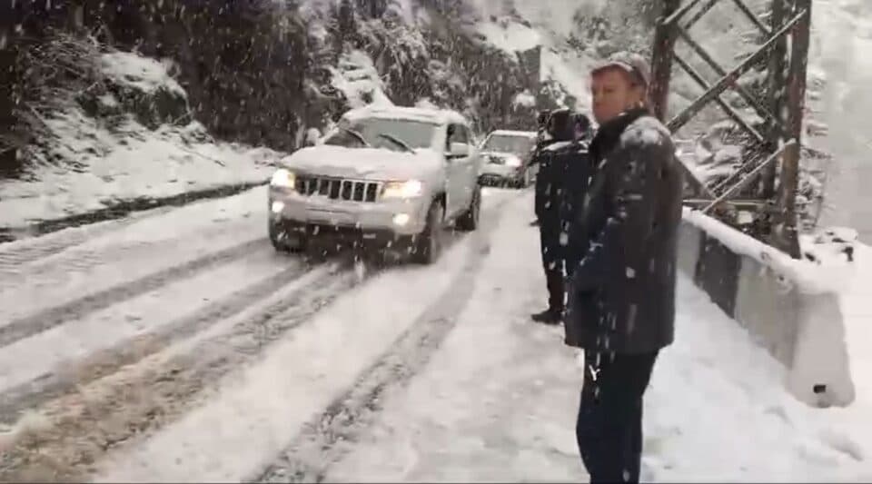 სვანეთის გზა გაიხსნა – ჩამოშლილი კლდოვანი მასა გაწმენდილია