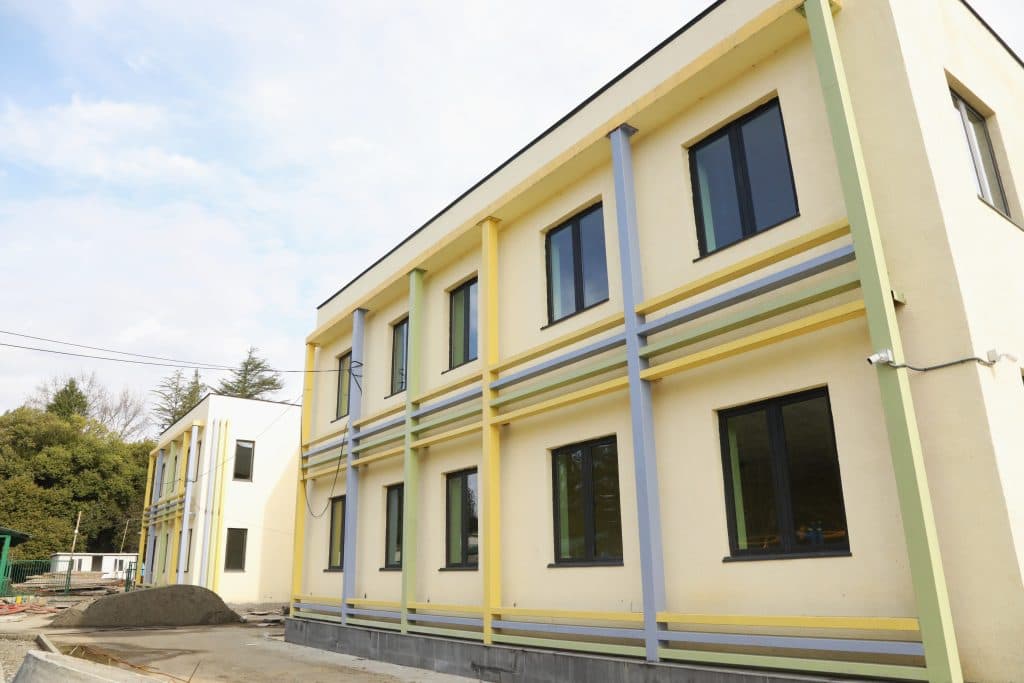 გიორგი გუგუჩია რუხსა და ლიაში საბავშო ბაღების მშენებლობის პროცესს გაეცნო - image 2