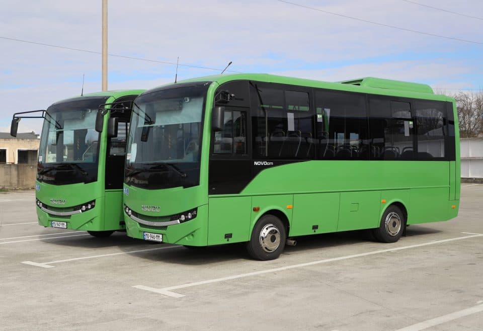 ზუგდიდს 2 ახალი ავტობუსი გადაეცა