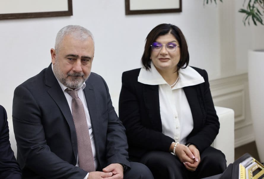 ილია თოფურია ოჯახთან ერთად პრემიერ-მინისტრს შეხვდა - image 4