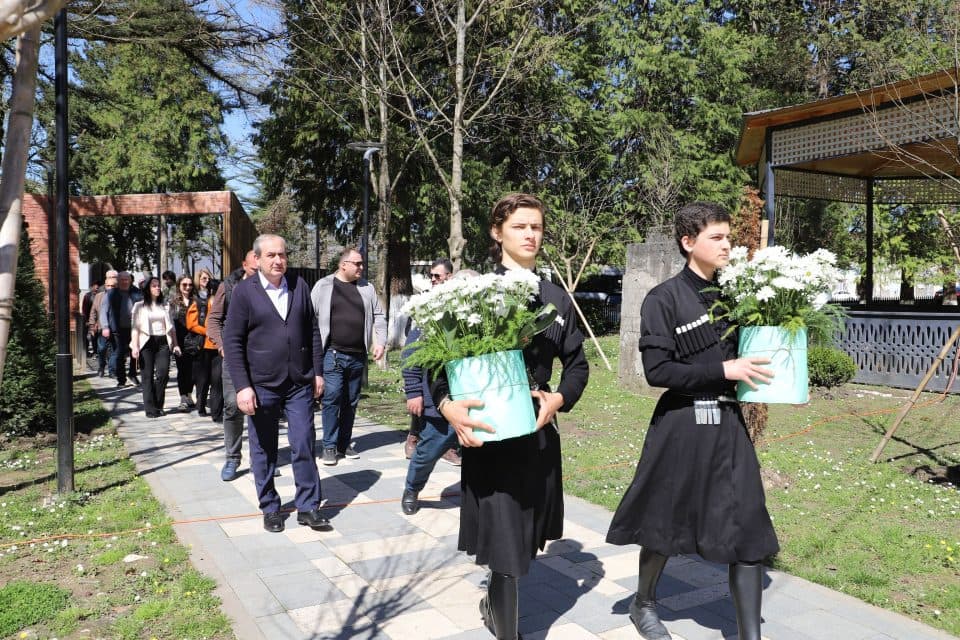 მარტვილის მუნიციპალიტეტში დამოუკიდებლობის აღდგენის დღე აღინიშნა