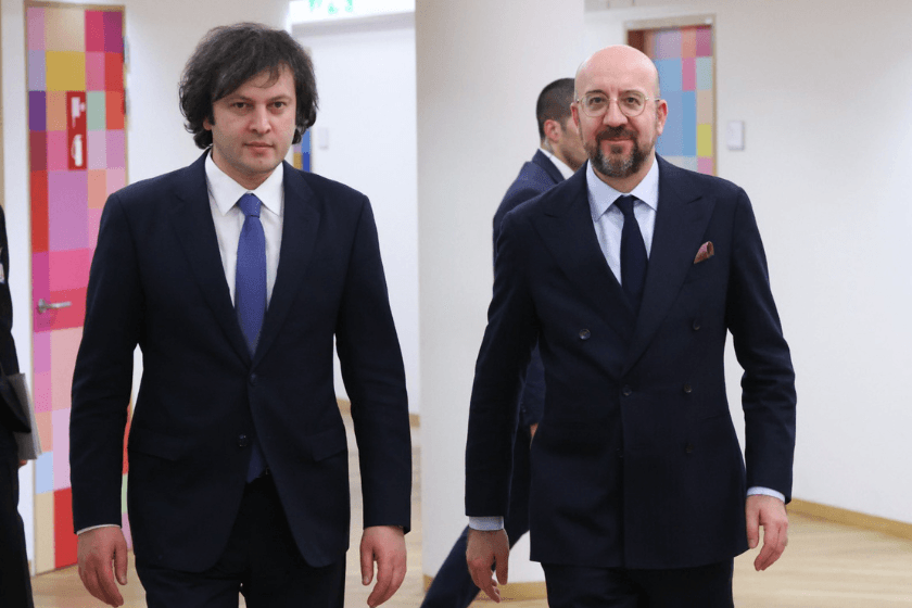 ირაკლი კობახიძე: შარლ მიშელთან საუბრისას აღვნიშნე, რომ გამჭვირვალობის შესახებ კანონის მიღება არის აუცილებელი პირობა ევროკავშირის მთავარი რეკომენდაციის შესრულებისთვის – ე.წ. დეპოლარიზაციის უზრუნველყოფისთვის