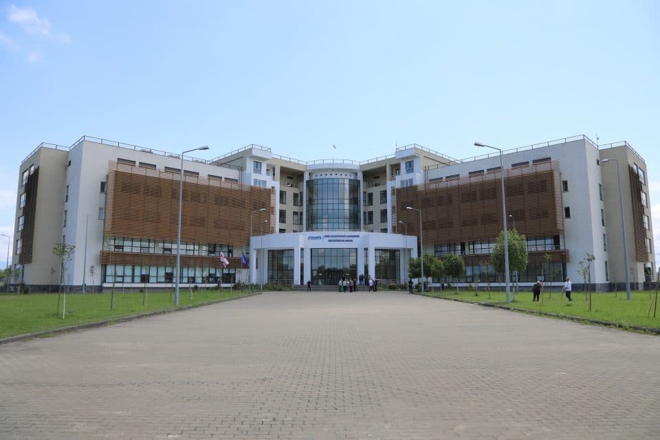 ჯანდაცვის მინისტრი რუხში იმყოფებოდა