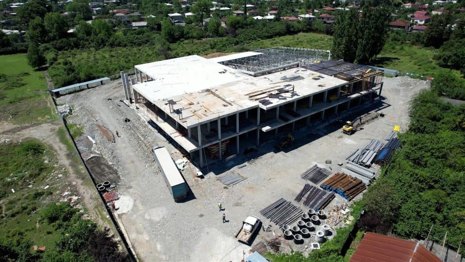 ზუგდიდში სპორტკომპლექსის მშენებლობა აქტიურ ფაზაში მიმდინარეობს