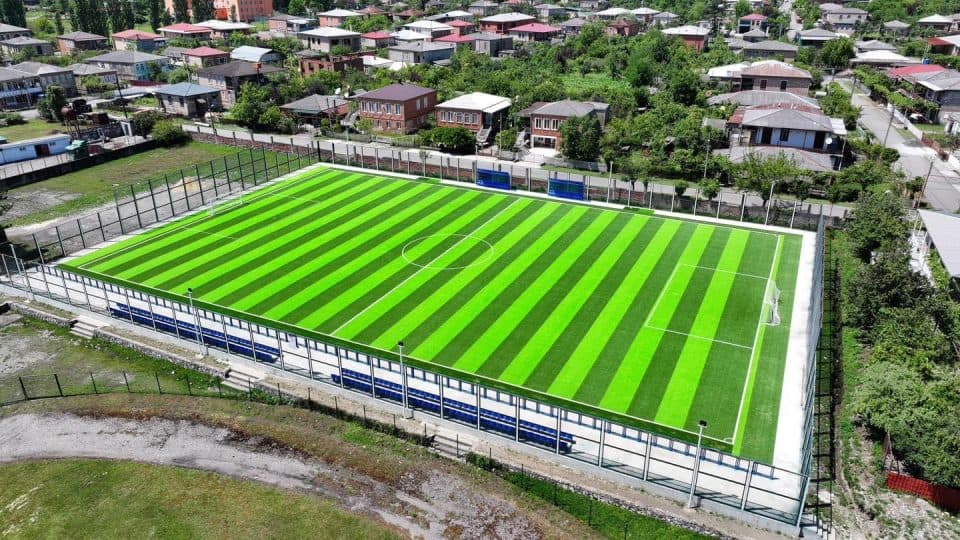 სენაკის ცენტრალურ სტადიონთან სათადარიგო ხელოვნურსაფარიანი მოედანი მოეწყო